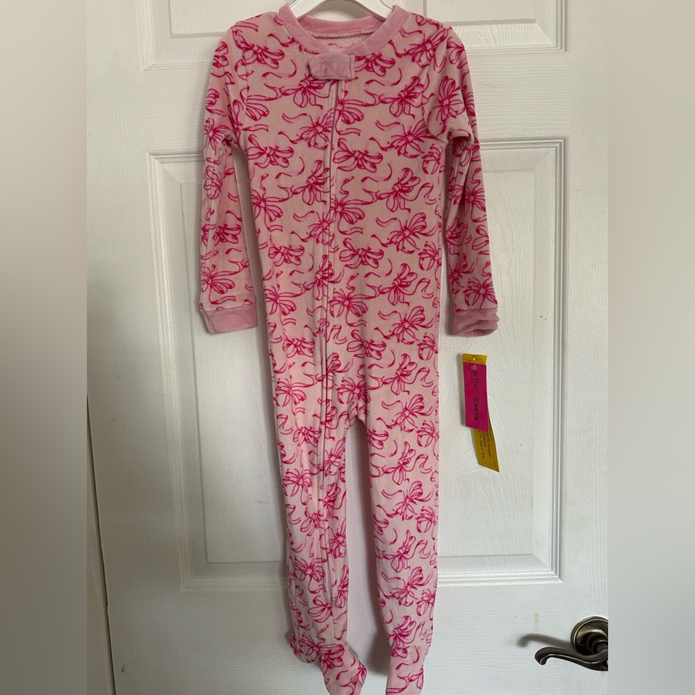 🆕Betsey Johnson Footies
